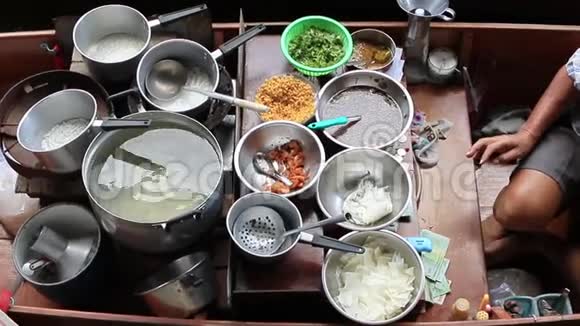街头美食在泰国最受欢迎的旅游目的地之一视频的预览图
