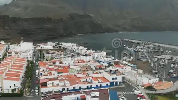西班牙加那利港尼维斯港空中视频的预览图