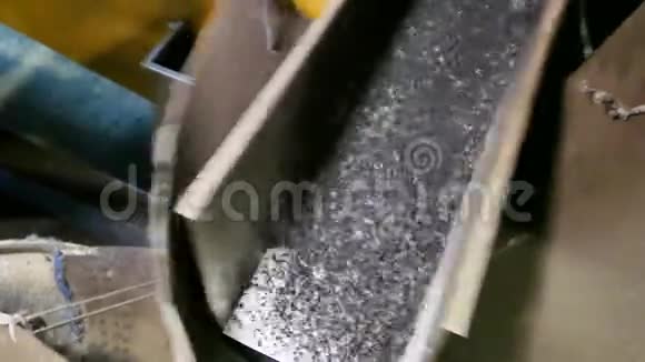 再生橡胶产品视频的预览图
