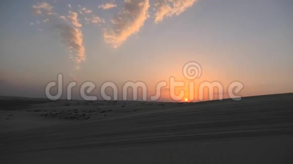卡塔尔沙漠日落视频的预览图