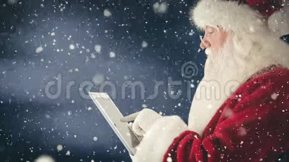 圣诞老人与他的平板电脑互动加上降雪视频的预览图