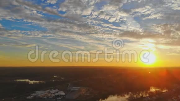 橙色的日落天空美丽的天空美国居民区的天空抽象开发人员视频的预览图