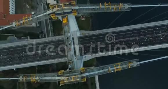 伊斯坦布尔博斯普鲁斯大桥欧亚马拉松视频的预览图