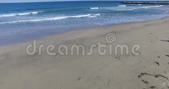 保加利亚波莫里的秋波和沙滩之美视频的预览图