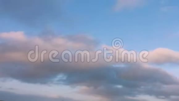 兰萨罗特蒂曼法亚山和云的早晨时间视频的预览图