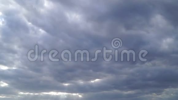 雨前的云视频的预览图