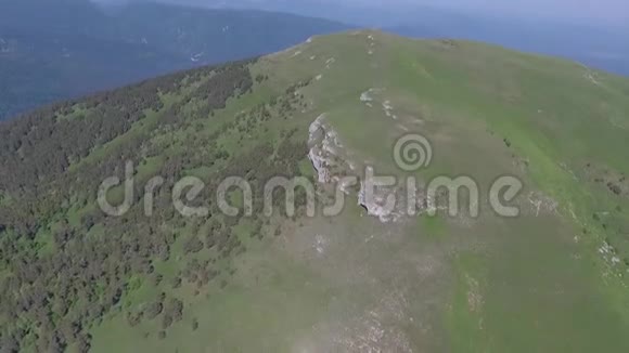 飞过山顶俄罗斯北高加索视频的预览图