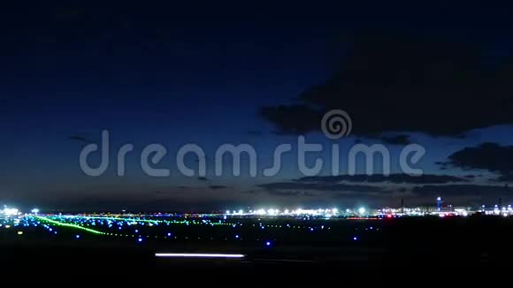 黄昏时分法兰克福机场视频的预览图