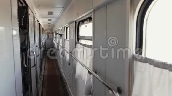 乌克兰城际列车跑车火车视频的预览图