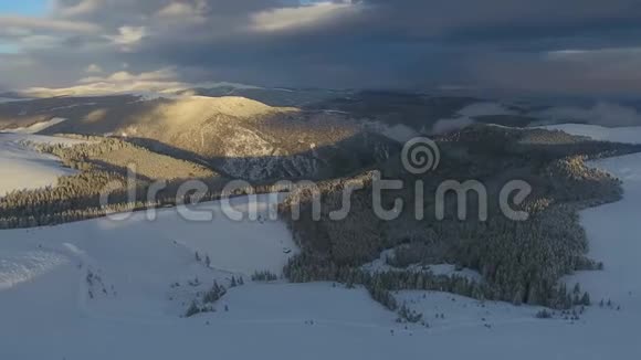 罗马尼亚的帕朗山雪道视频的预览图