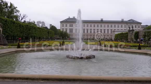 米拉贝尔花园萨尔茨堡游览最多的地方之一视频的预览图