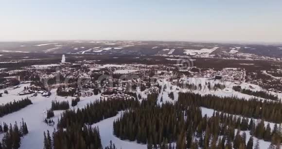 飞越瑞典滑雪场视频的预览图