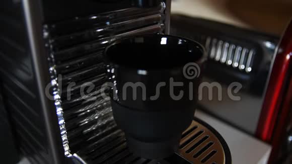 咖啡时间在早上视频的预览图