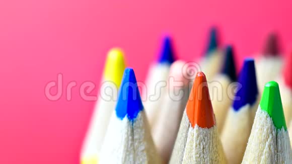 彩色铅笔的平移和缩放视频的预览图