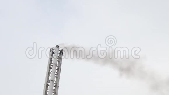 管道烟雾视频的预览图