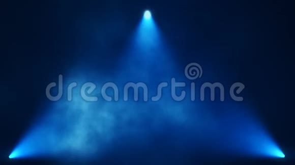 蓝三角舞台灯光与烟雾VJ循环运动背景视频的预览图