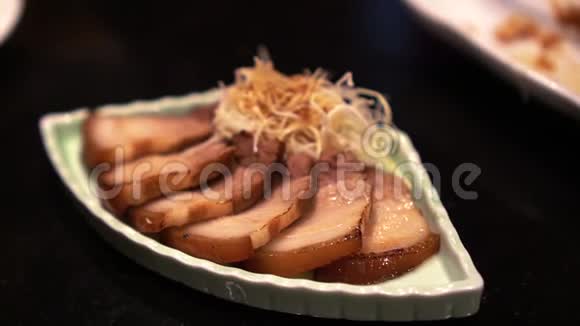 吃日本烤猪肉肚子沙苏视频的预览图