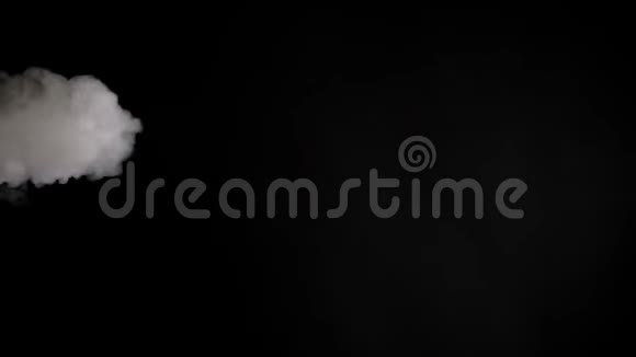 在黑色背景上吹烟白色和展开白光插图在运动视频的预览图