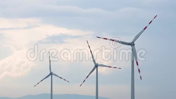 奥地利的现代风车视频的预览图