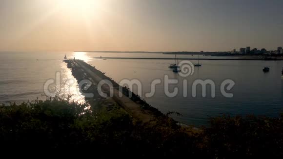 莫尔河日落景色视频的预览图