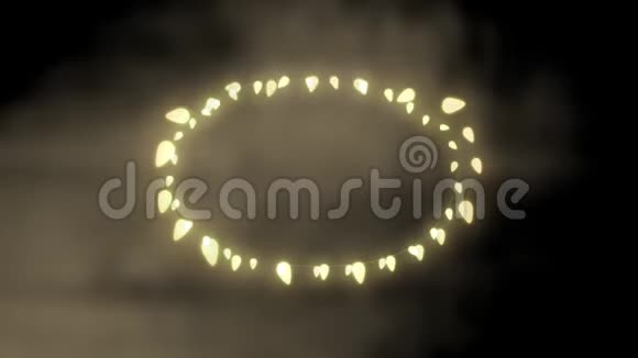 在黑色背景下闪烁的椭圆形仙女灯视频的预览图