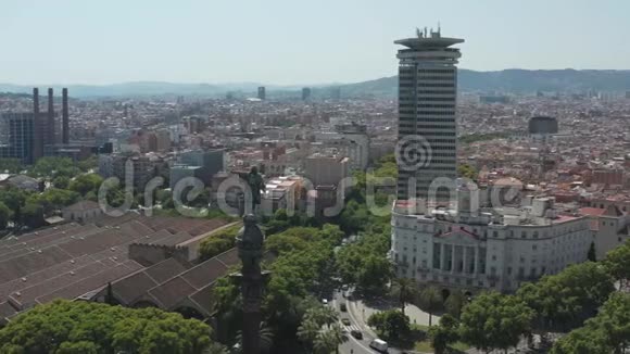 哥伦布纪念碑俯瞰巴塞罗那视频的预览图