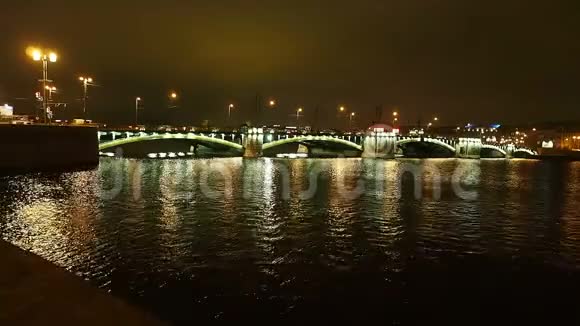 圣彼得堡之夜斯托克桥全景视频的预览图