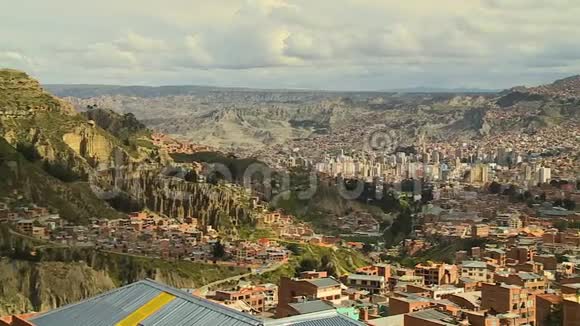 玻利维亚拉巴斯市的鸟瞰图视频的预览图