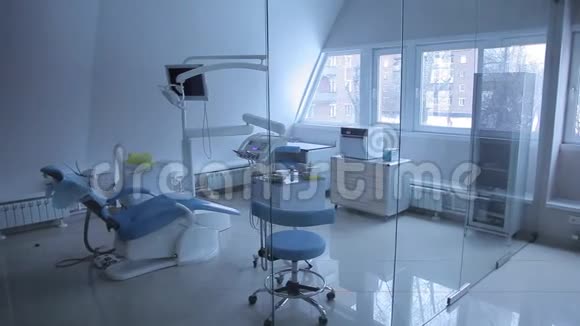 普通牙科诊所视频的预览图