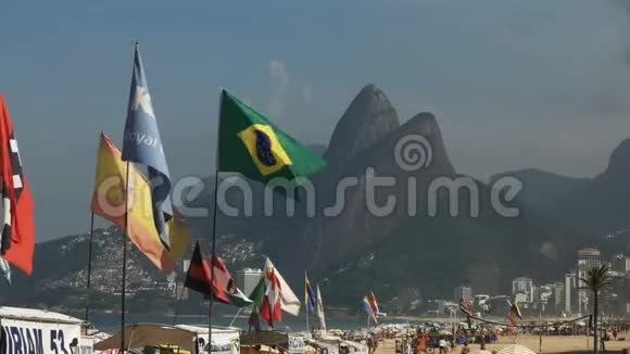 里约伊帕内马海滩日落景色视频的预览图