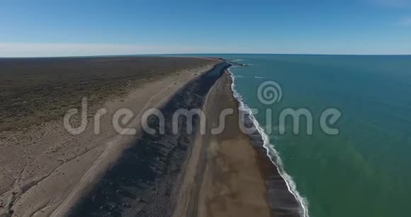 南大西洋海滩飞过视频的预览图