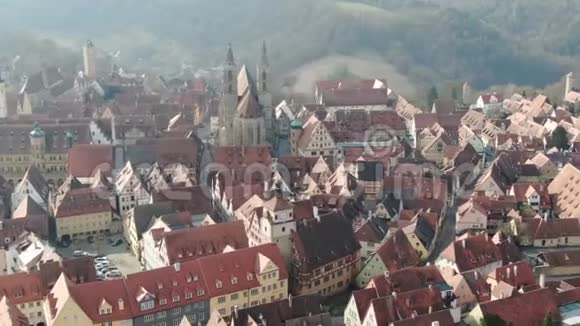 从高角度看罗森堡奥德陶伯中世纪建筑4k视频的预览图