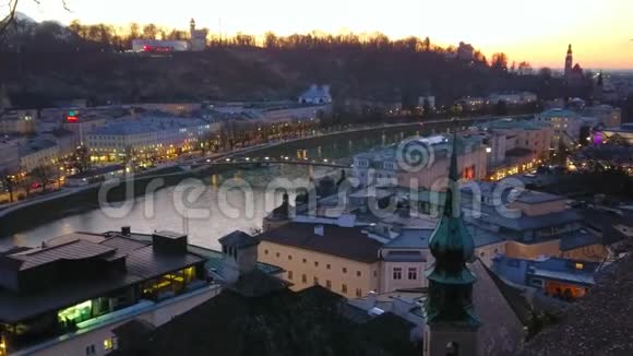 奥地利萨尔茨堡阿尔茨塔特黄昏全景图视频的预览图