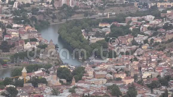历史名城中心和库拉河第比利斯格鲁吉亚从上面看视频的预览图