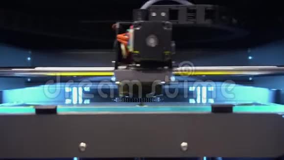 3D打印机电子机器人生产时间的推移视频的预览图