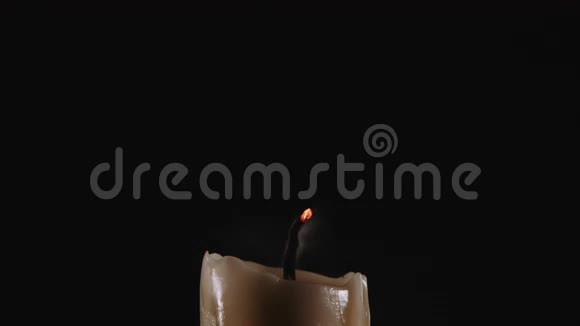 用烟灭蜡烛视频的预览图