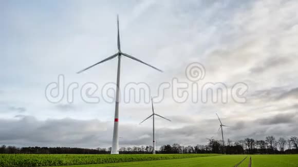 德国的电力风车4k视频的预览图
