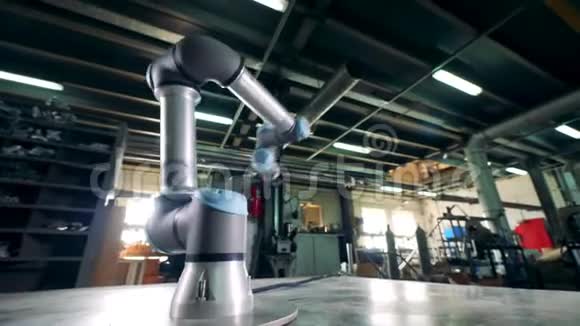 机器人机构的快速运动视频的预览图