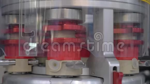 实验室血液分析仪器的工作旋转的机理水的分析视频的预览图