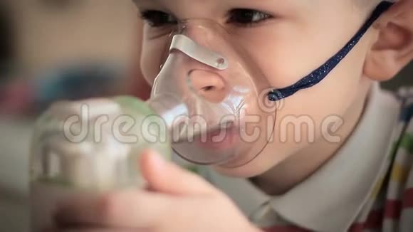 儿童用吸入器1视频的预览图
