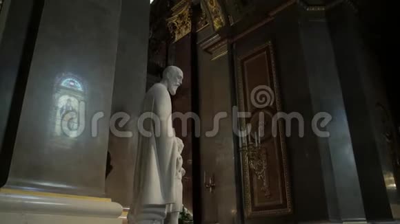 天主教圣像教堂视频的预览图