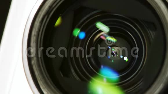 紧凑型摄像机镜头和光圈叶片机构反射耀斑视频的预览图