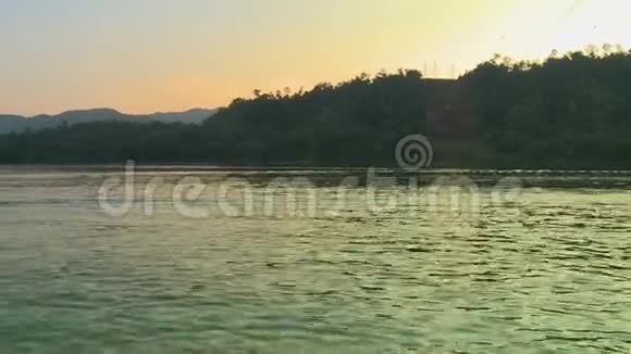 马来西亚加里克的Temenggor湖和景观景观视频的预览图