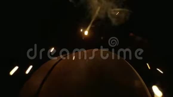 焊接慢mo产生的火花视频的预览图