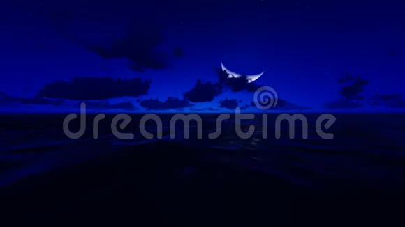月亮在海上的夜晚反射视频的预览图