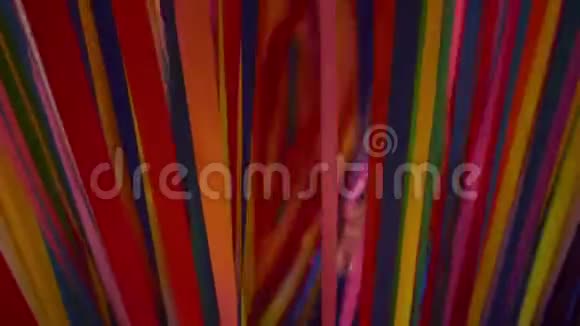 美女旋转彩带特写巴西磁带使狂喜产生效果视频的预览图