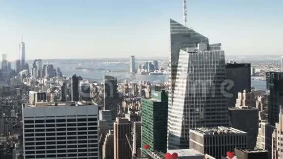拥有高楼大厦和心灵的城市视频的预览图