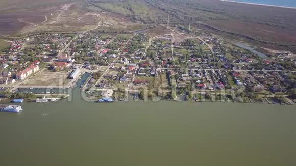 流入黑海的老渔民村庄圣乔治和多瑙河视频的预览图