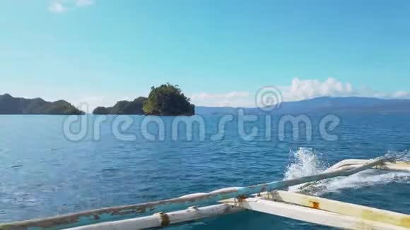 异国旅行菲律宾岛上在Banka船上跳跃天堂视频的预览图