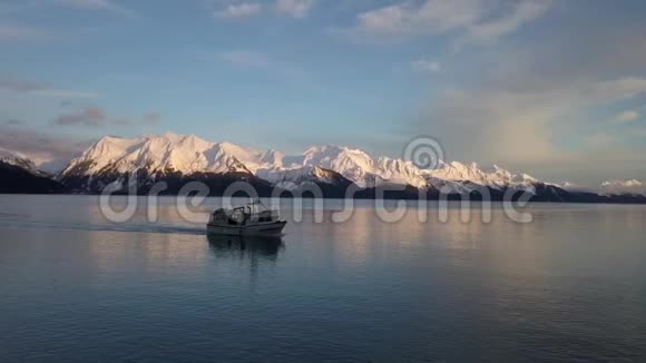 为阿拉斯加商业渔民安全旅行视频的预览图